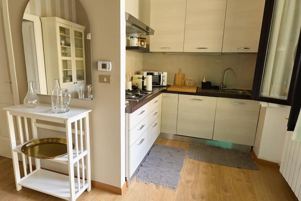 Modern Apartment - Near Isola Distric And Centrale Milano Esterno foto